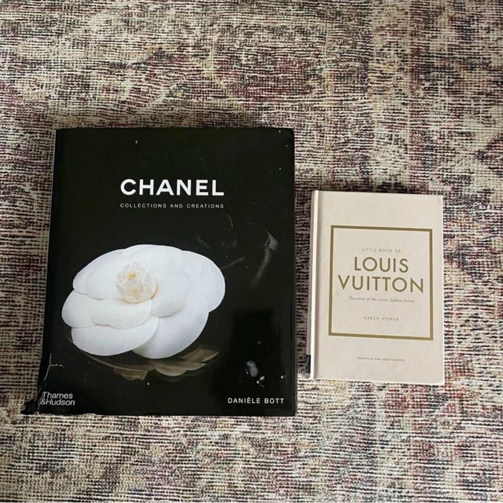CHANEL Collections and Creations Book - Black and White